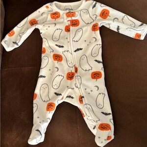 Carter’s Newborn Halloween Onesie super soft material